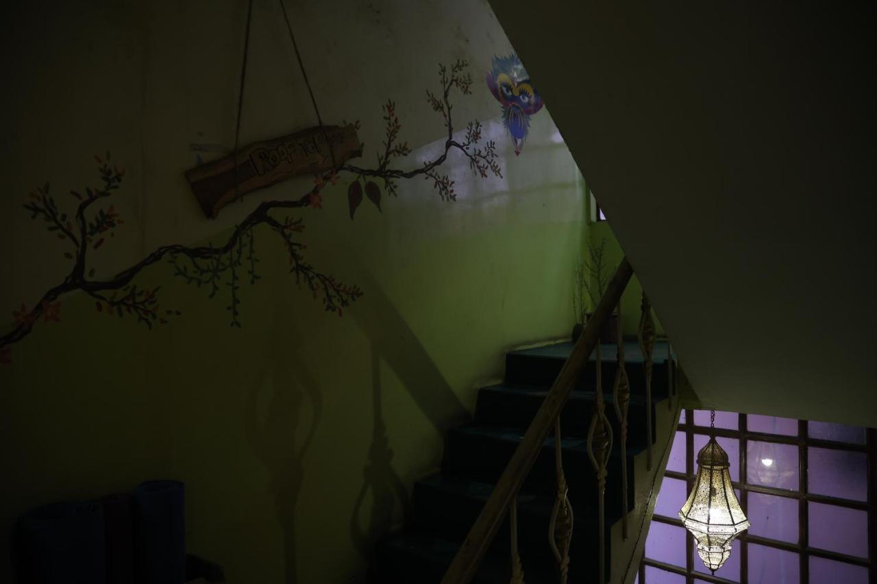 Good Vibes Hostel Varanasi Luaran gambar