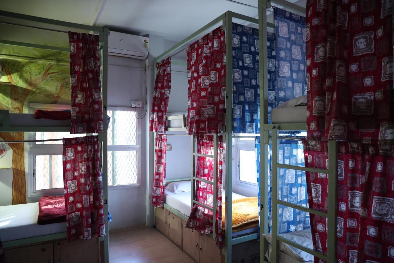 Good Vibes Hostel Varanasi Luaran gambar