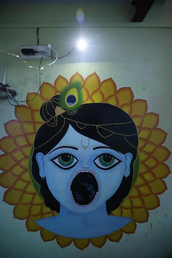 Good Vibes Hostel Varanasi Luaran gambar